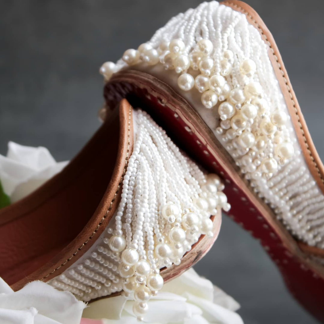 Alluring Ivory Juttis