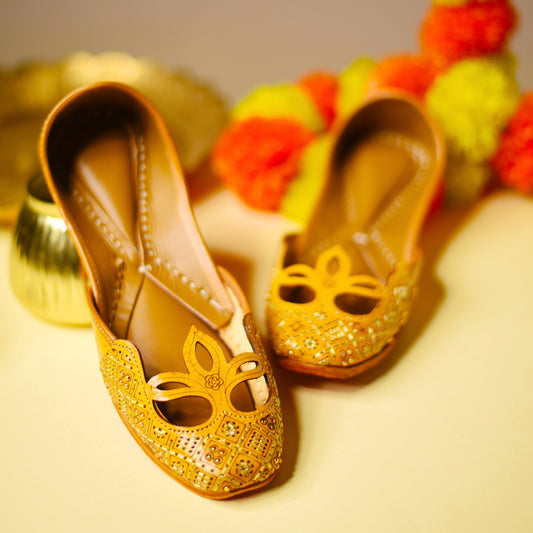 Mustard Yellow Juttis (Prepaid Only)