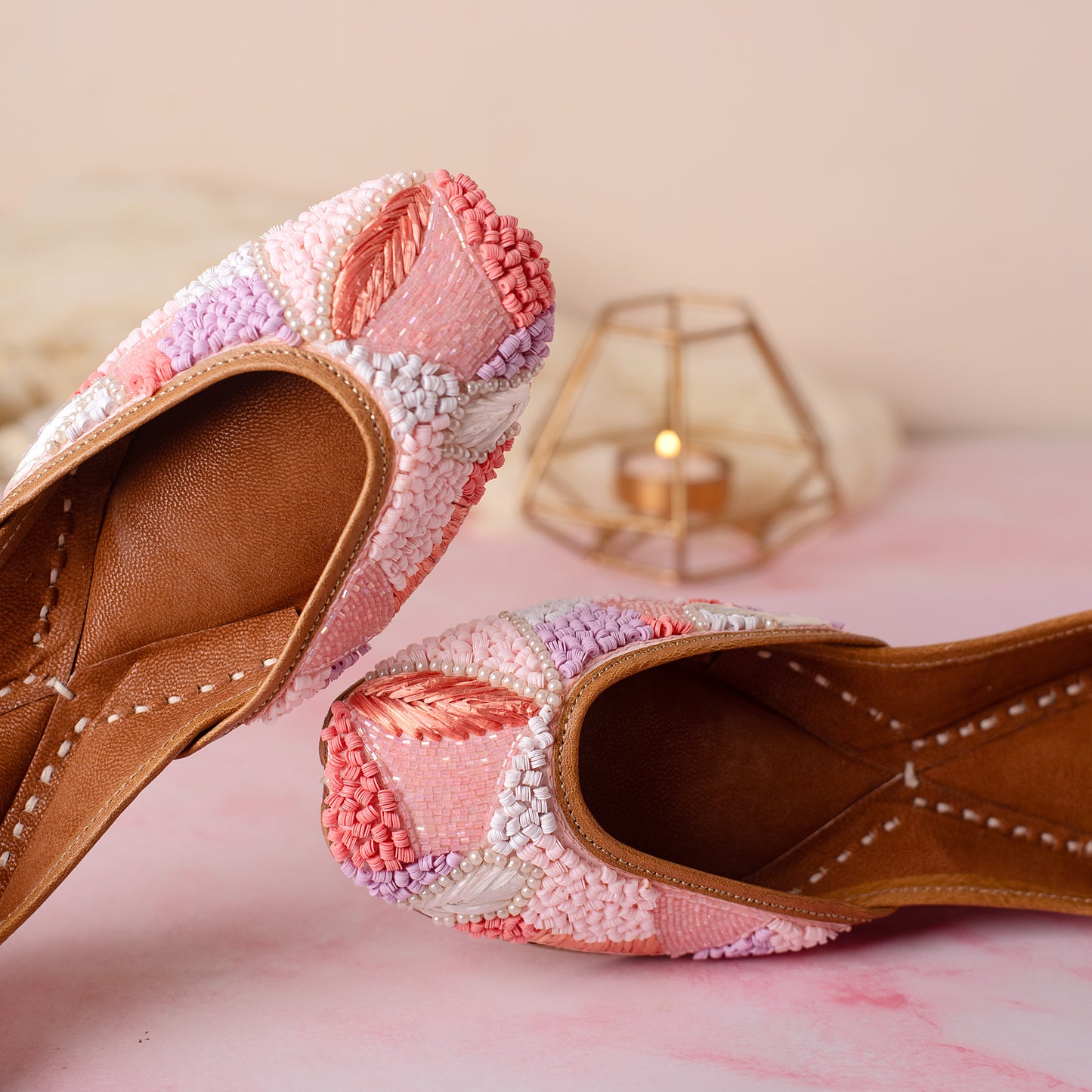 Peach Swirl Jutti