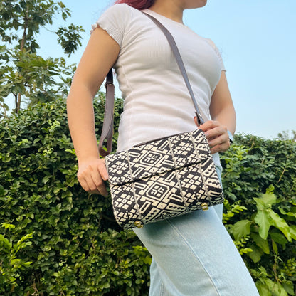 Blackberry Sling Box Bag