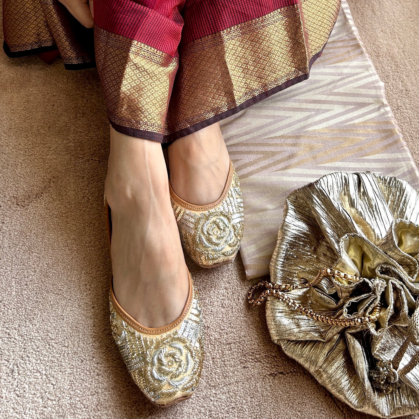 Chandni Golden-SilverJ utti