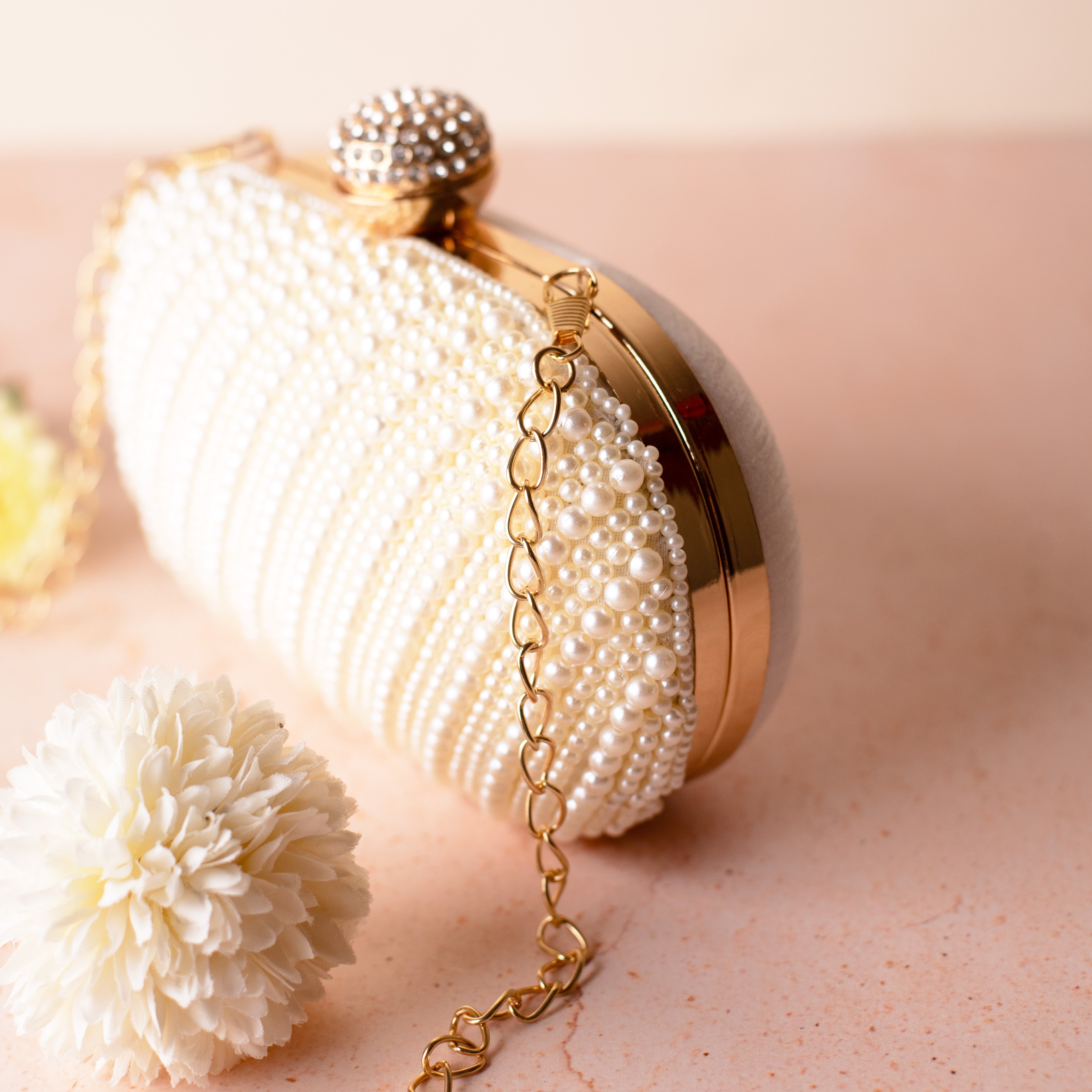 Gold pearl outlet clutch