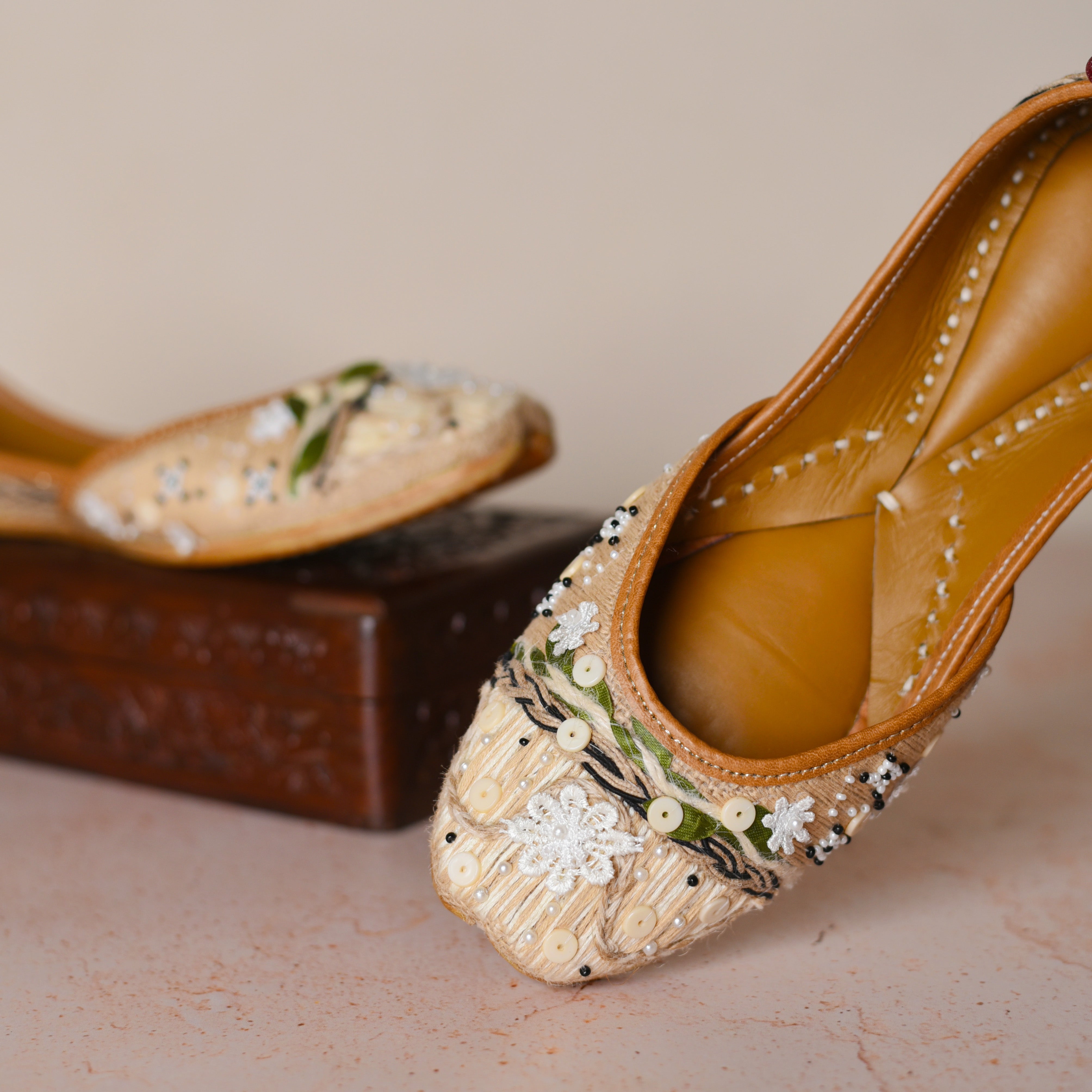 Jute Elegance Juttis HazelThread