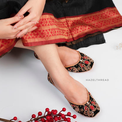 Empress Black Juttis