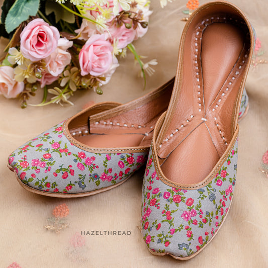 Grey Gardenia Juttis